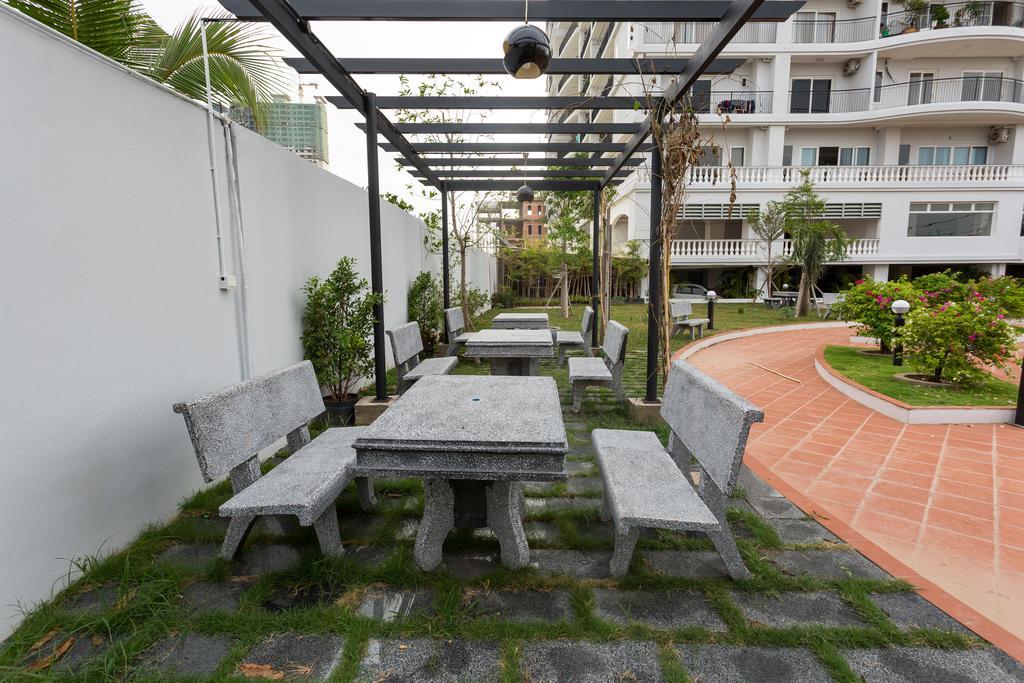 Mekongview 2 Condotel Phnom Penh Exteriör bild